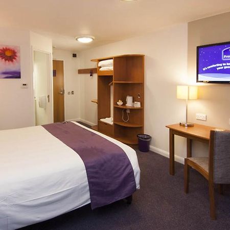 Premier Inn 호셤 외부 사진