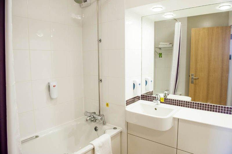 Premier Inn 호셤 외부 사진
